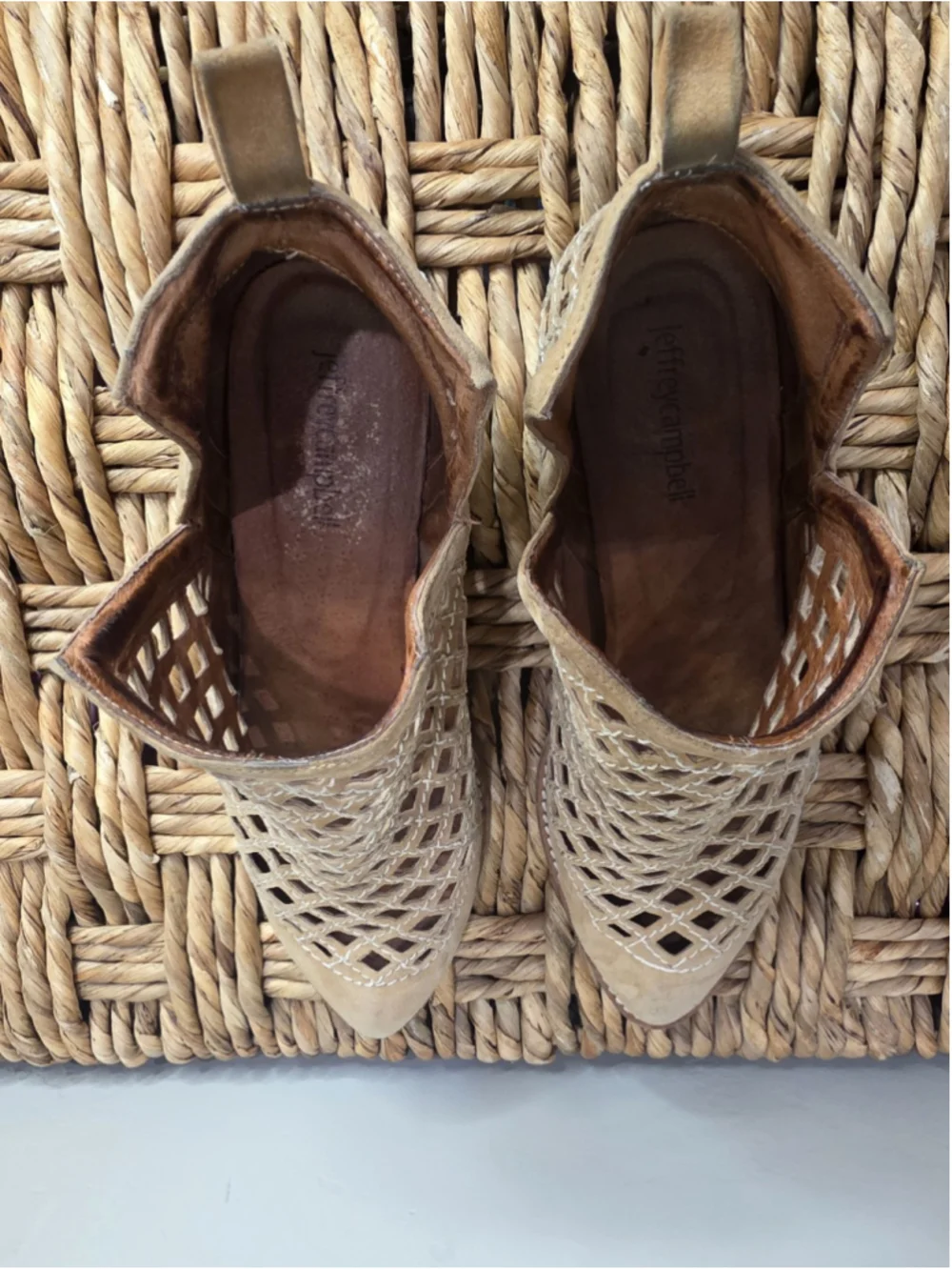Jeffrey Campbell Taggart Booties Open Cut Outs Sand Leather Sz 9 - Mark On Heel